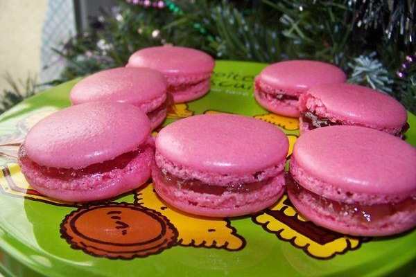Macarons confiture framboise et rose