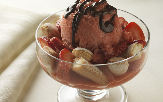 Tiramisu et son sorbet à la fraise