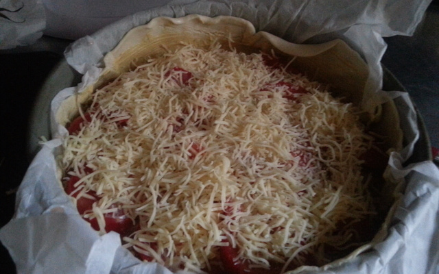 Tarte au thon et aux tomates simple