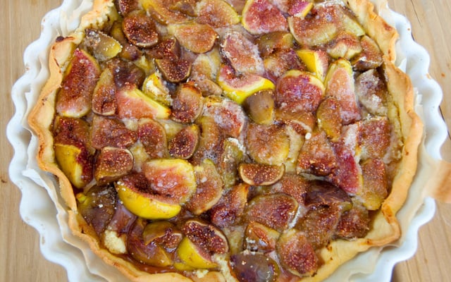 Tarte aux figues et à la poudre d'amandes