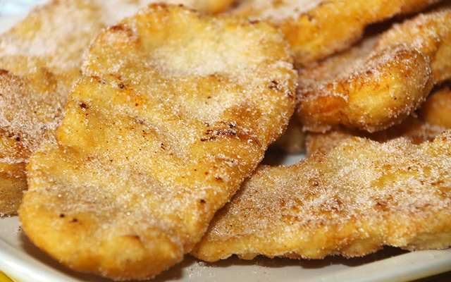 Queues de castor, beignets du carnaval de Québec