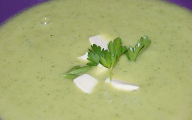 Velouté de courgettes et fromage frais