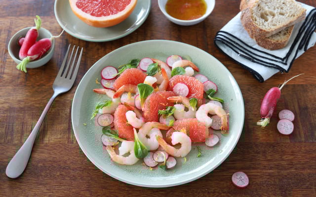 Salade de pomelo, crevettes et radis