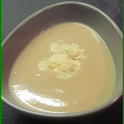 Velouté de châtaignes et glace au foie gras