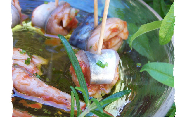 Lisettes marinées au vinaigre et pulpe de tomate, poivron et piment d'Espellette