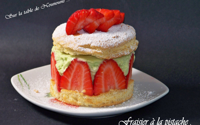Fraisier à la pistache