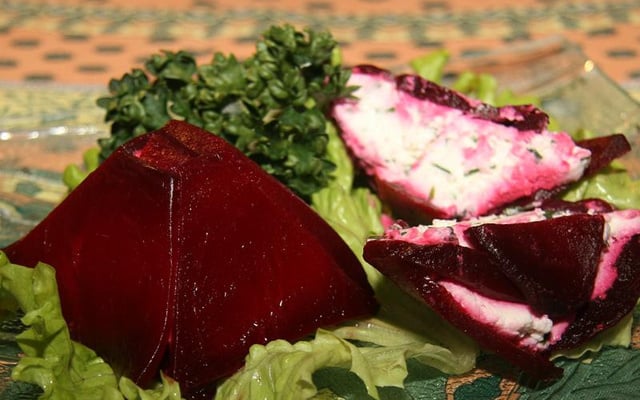 Pyramide de betterave au chèvre