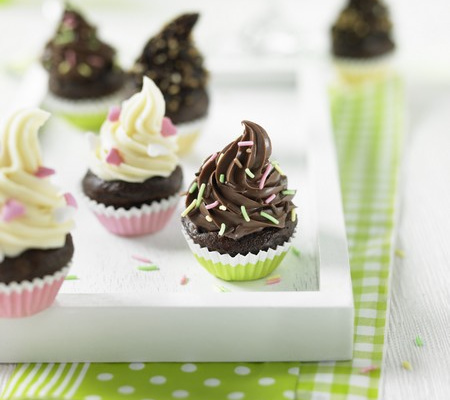 Déclinaison de mini cupcakes tout chocolat