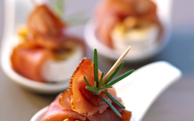 Cuillères d'en cas de caprice à la viande de grisons