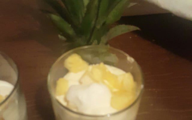 Douceur exotique lactée à l'ananas et rochers coco