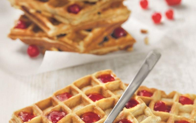 Gaufres légères à la confiture Fraises et Groseilles