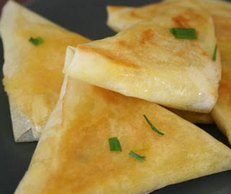 Bricks à la courgette jaune et au chèvre