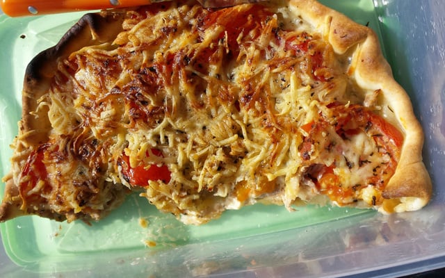 Tarte au thon et aux tomates simple
