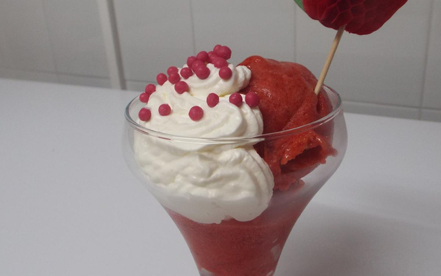 Sorbet fraise, huile d'olive et sa chantilly à l'huile d'olive