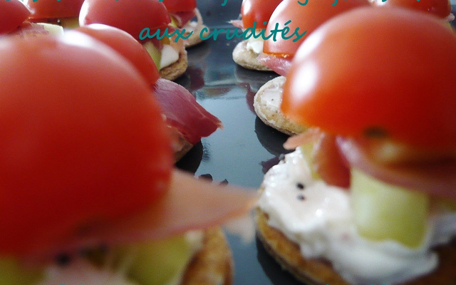 Bouchées au fromage frais et aux crudités