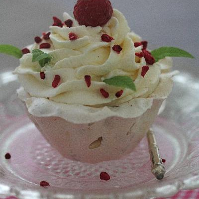 Cupcake très croustillant aux fraises et à la verveine