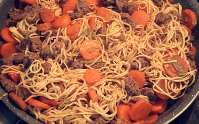 Wok de légumes et nouilles chinoises