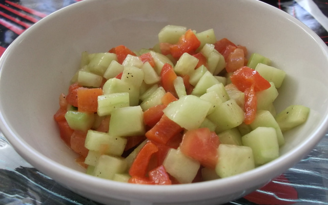 Salade de concombre et poivrons