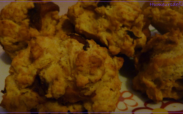 Cookies aux poivrons marinés et au saumon