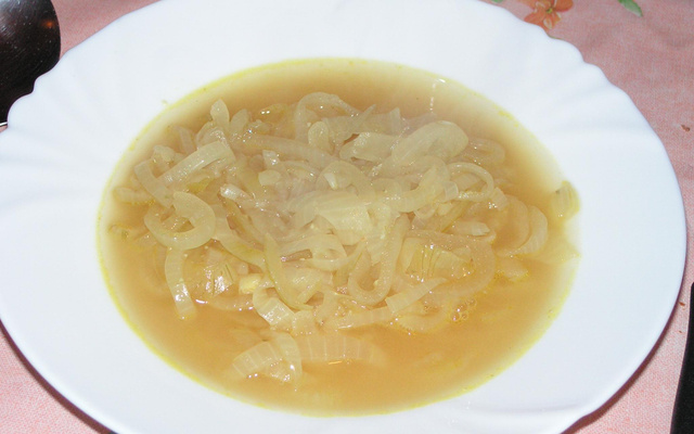 Soupe à l'oignon bon marché