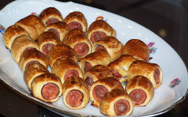 Mini roulés aux saucisses