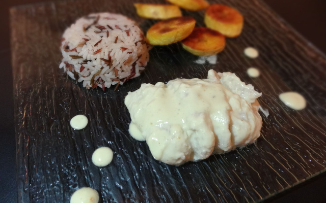 Cabillaud poché aux saveurs antillaises