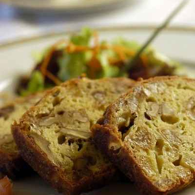 Cake aux Noix du Périgord et canard confit