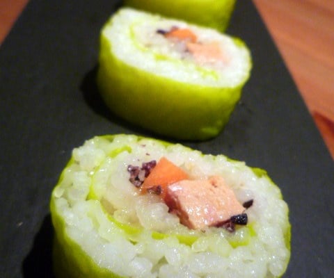 Makis au foie gras, à l'orange et au gruet de cacao