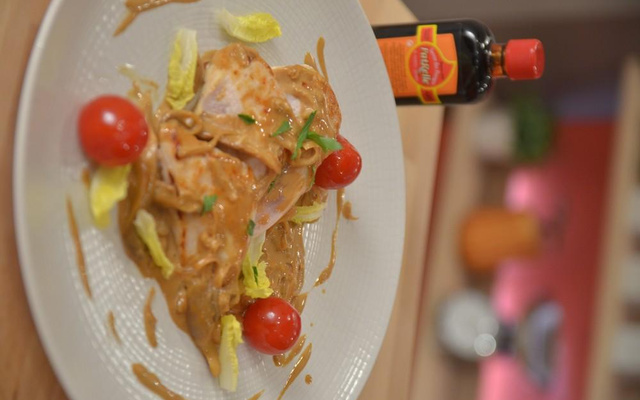 Suprême de volaille et sa sauce onctueuse aux champignons