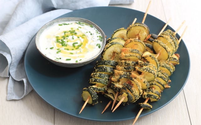 Brochettes de spirales de courgettes