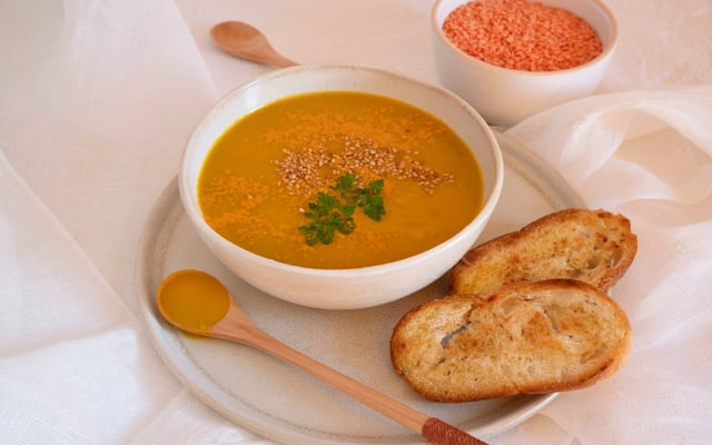 Soupe de lentilles corail rapide