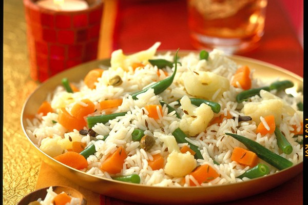 Riz basmati aux épices et aux petits légumes