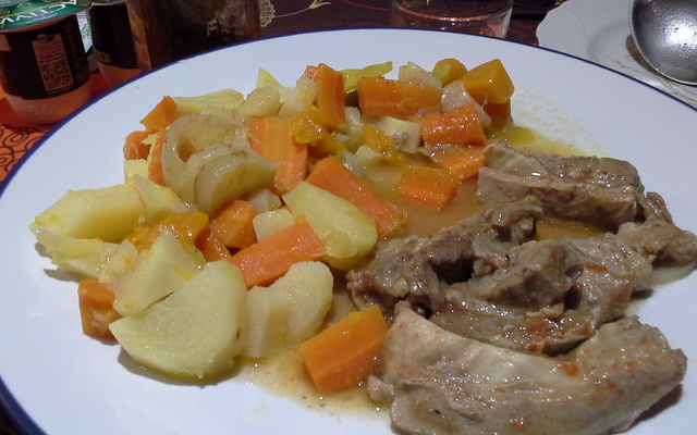 Tendrons de veau braisés et ses légumes caramélisés