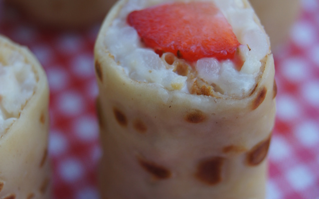 Makis sucrés à la fraise