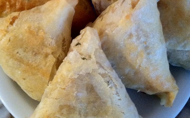 Samoussas de Nuggets de Poulet Curry-Ananas