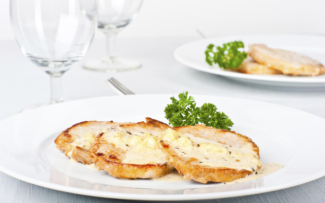 Filet de porc au Saint Agur et aux noisettes