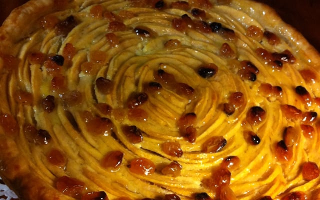 Tarte aux pommes nappée à l'abricotine