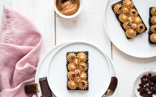 Tartelettes crêpes dentelle chocolat noir & crémeux caramel beurre salé