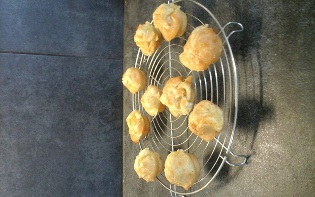 Madeleine au camembert