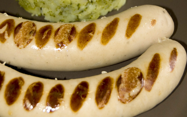 Boudin de sanglier, écrasée de pommes de terre, huile de potiron