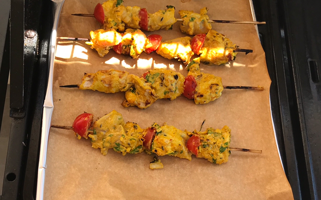 Brochette de poulet tandoori