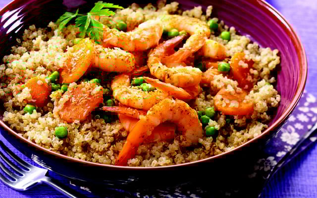 Quinoa à la noix de coco et crevettes aux curry