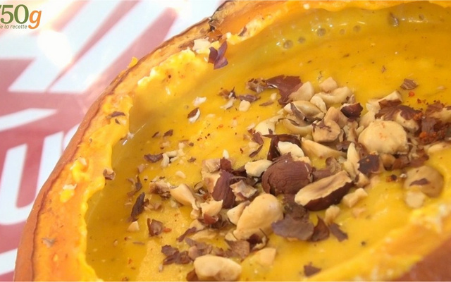 Soupe de potimarron dans le potimarron