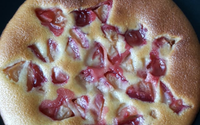 Gâteau aux prunes maison