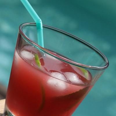 Pink Mojito, quand la goyave et la framboise rencontrent la menthe et le citron vert ...