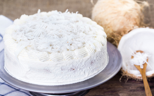 Layer cake chocolat blanc et noix de coco