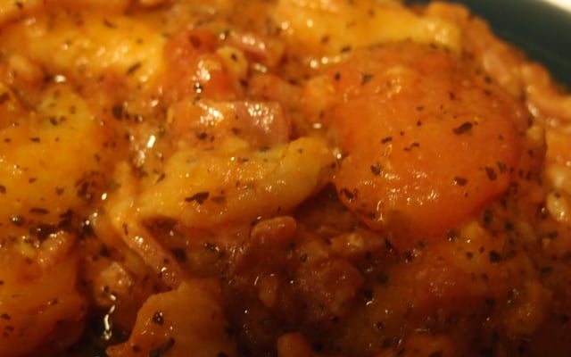 Allumettes de lardons à la lotte et aux tomates