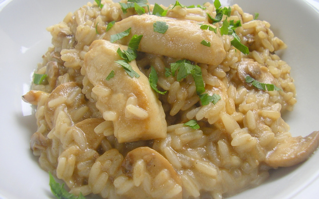 Risotto de poulet aux champignons