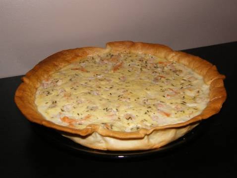 Quiche au saumon et crevettes sur pâte brisée