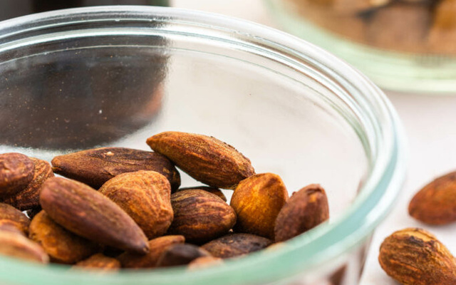 Amandes grillées au tamari